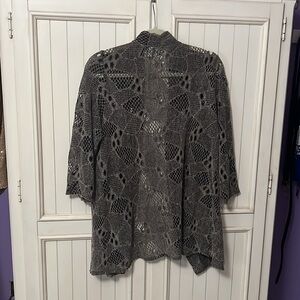 Elegant Chico’s  Gray Women's Lightweight Jacket Size 2 (12-14)